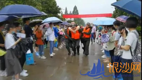  �ֺ����������飬��Щ���棬��ů��