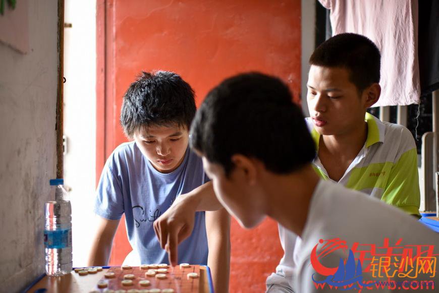 2020��7��13�գ�����ʡ۶���ص����־����õ���һ����ѧУ��۶���ظ����������־�����������ʱ��ס��� �������ȫý����� �ν��� ��