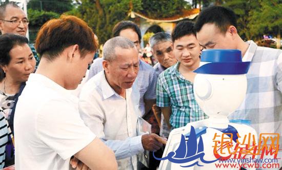 【走向我们的小康生活】民主法治一路守护百姓的美好生活