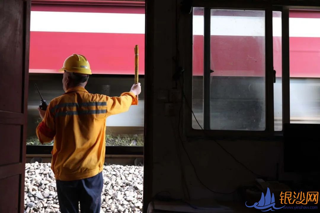  ������Ϯ����λ�ϱ�ͽ���߽���ɽ��