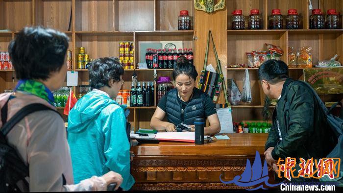 景美客自来 西湛江碧海银沙藏林芝农牧民旅游脱贫记