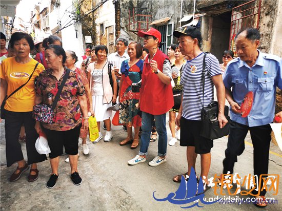 给赤坎老街当导游--湛江碧海银沙网