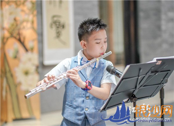 “仲夏之夜” 雅俗共赏--碧海银沙论坛