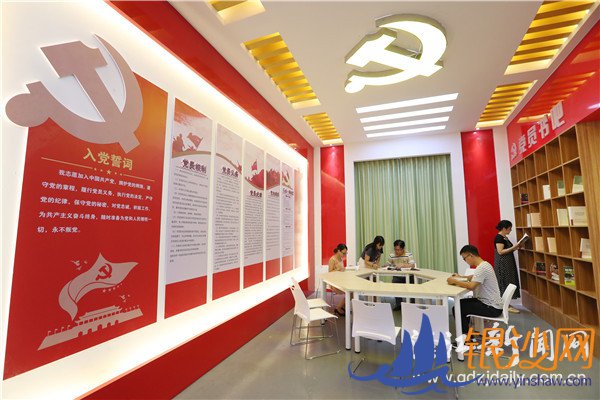 ��ɫ���������ҵ���桱