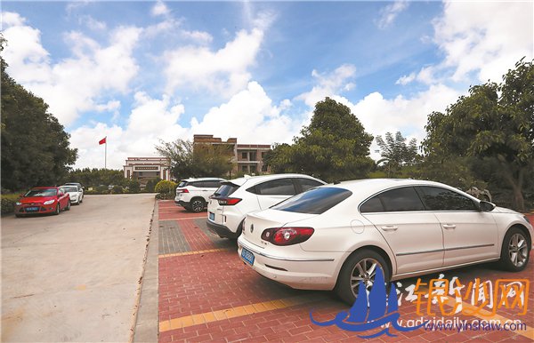 �������δ�ׯ���� ������ΰ���Ц��