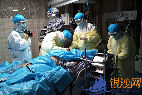 �����������츣����