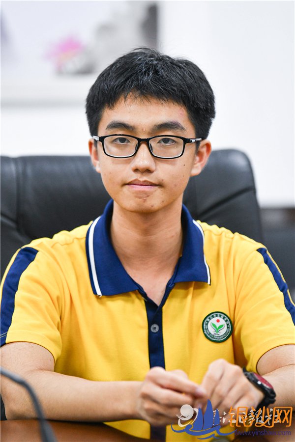 ������ʵ��ѧУ16��ѧ�����廪����¼ȡ