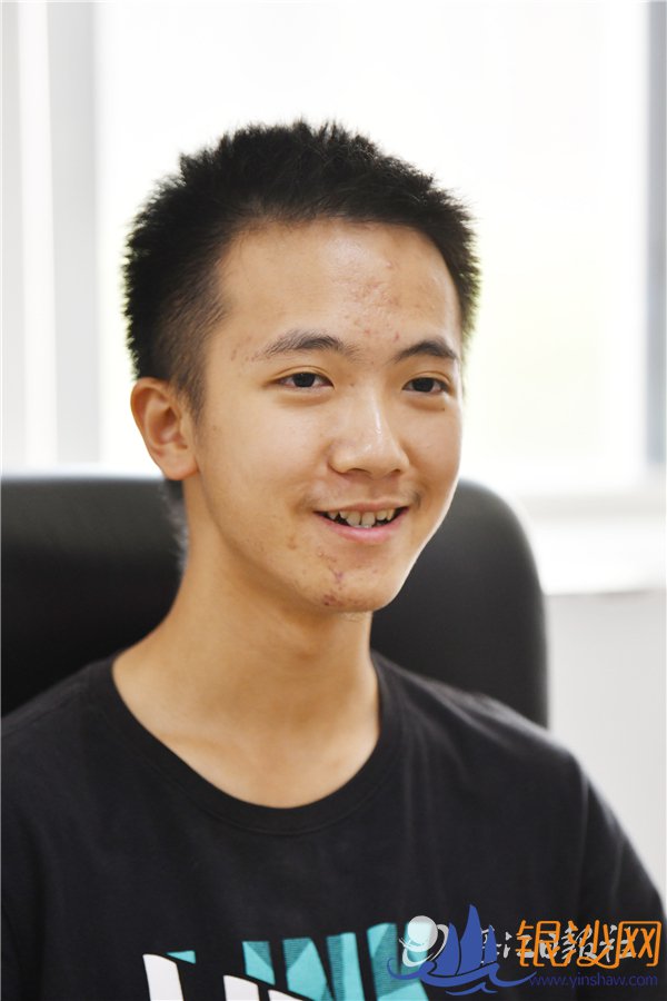 ������ʵ��ѧУ16��ѧ�����廪����¼ȡ