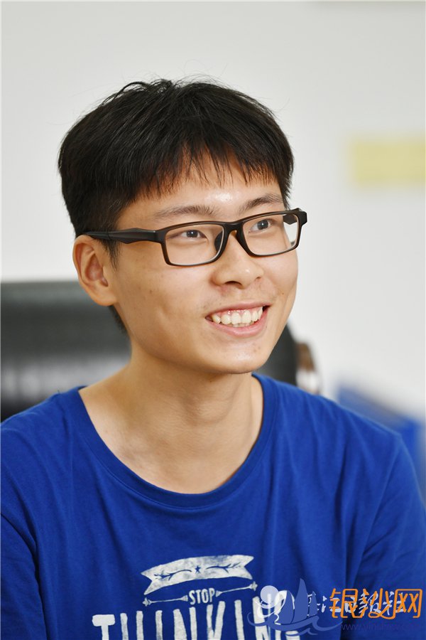 ������ʵ��ѧУ16��ѧ�����廪����¼ȡ