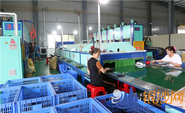 �⴨����Ьҵ��˫ѭ����