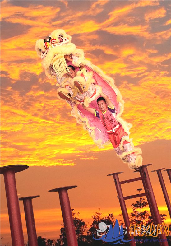 变文化资源优势为文化产业优势