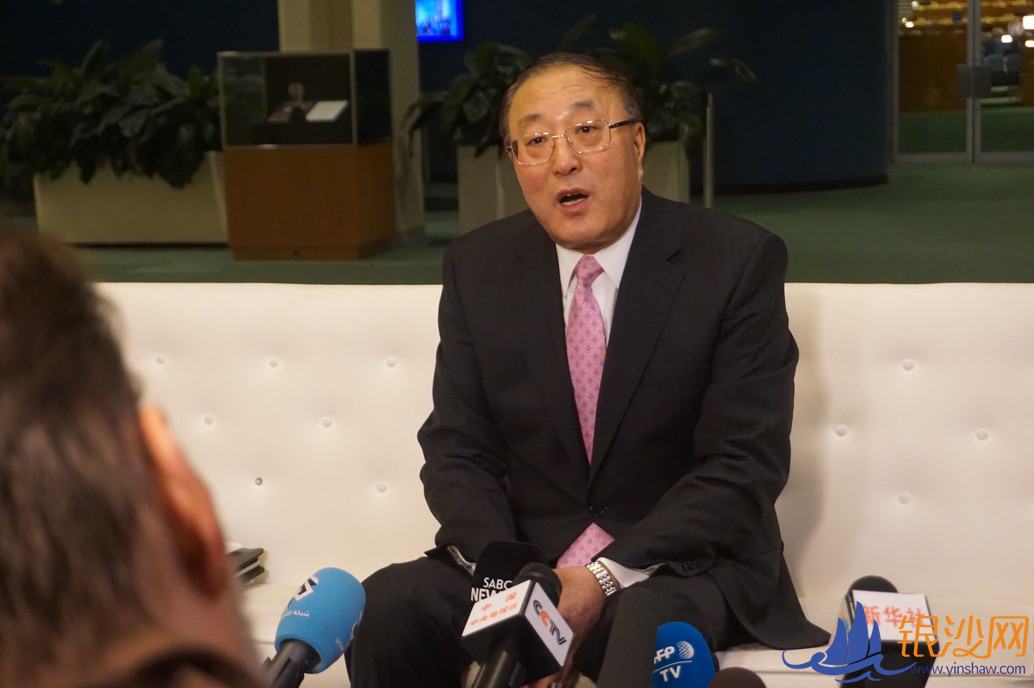  �����۲�ح��������� ����������ʯͷ�����Լ��Ľš�