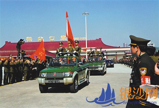  �������������𲽡������ڰ� ��������