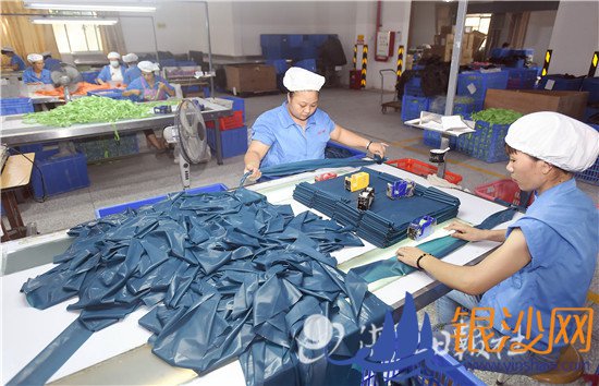 “六稳”“六保” 防疫复产两不误