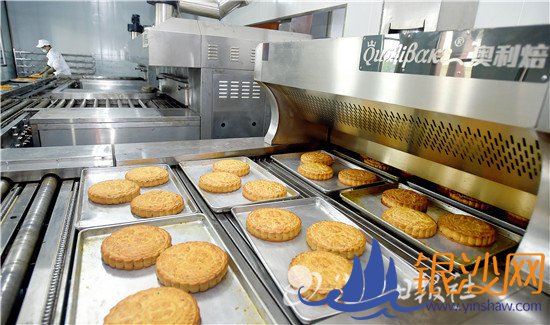 “六稳”“六保” 防疫复产两不误