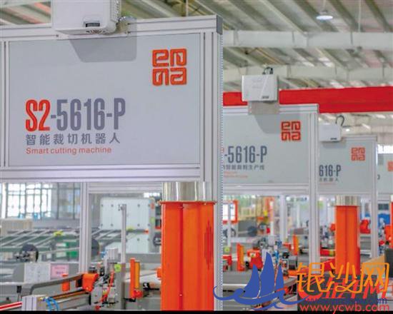  ��ݸ��ר������С���ˡ�����ͻ�� ������Ŀ�����������Ԫ