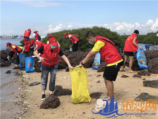 特呈岛沙滩“露素颜” 蓝色海岸线“笑眉弯”