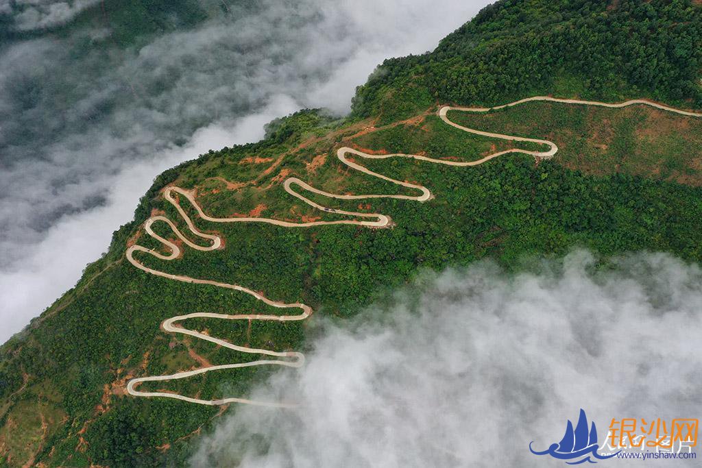 �����Ĵ���ɽϿ���еķ�ƶ��·