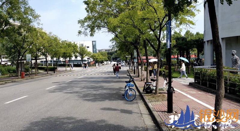 �Ͼ�һ��ѧ��У�����������������ѽ������ 