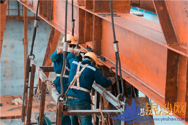 �÷ܶ����조�Ͷ���֮�衱