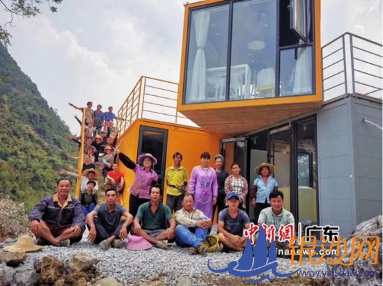图为腾讯在广西河池都安瑶族自治县大崇村打造的“龙布日出”集装箱民宿项目。深圳市扶贫协作和合作交流办公室 供图 图为腾讯在广西河池都安瑶族自治县大崇村打造的“龙布日出”集装箱民宿项目。深圳市扶贫协作和合作交流办公室 供图