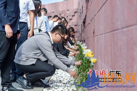 ������򹫰�Ӣ�Ҿ����ʻ���Τ���� �� 