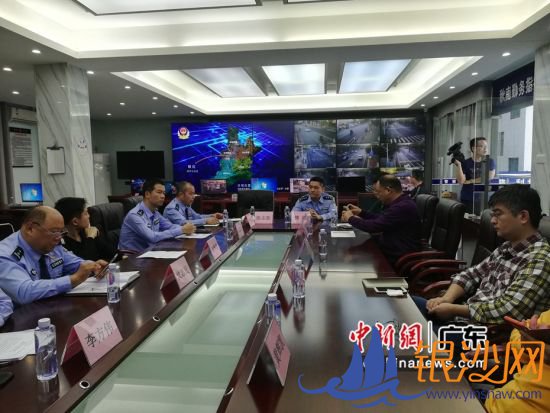 ͼΪ���ݹ����ֻ����־ֹ����ɾ���ý����ܸþ���С������������ϳ��� 