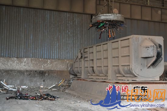 广东韶关销毁枪支现场。 陈骥旻 摄 广东韶关销毁枪支现场。 陈骥旻 摄