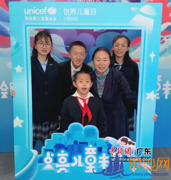 �����μ�11��20���ڱ������еġ�����仯•�ഺ�ж����������д���������ɳ���չָ�����ĵ����������ʦ(������ͼ) 