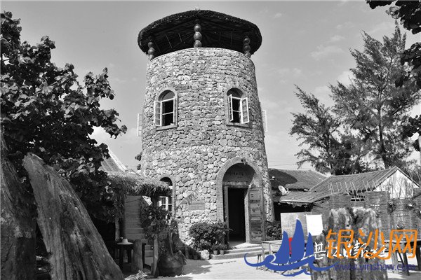 �����˲���վ����������β�ҵ��չ