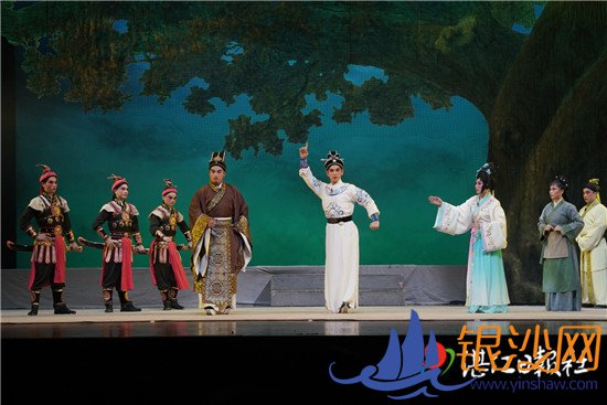 《雷祖陈文玉》精彩上演