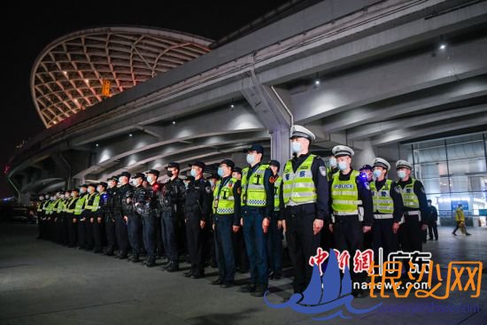 ������չ������վ�ۺ������ж��� 